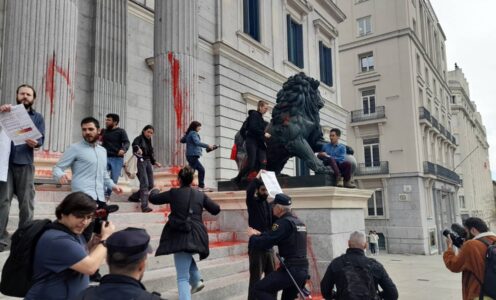 ¡ACTUAMOS frente a la criminalización del movimiento climático y científico!