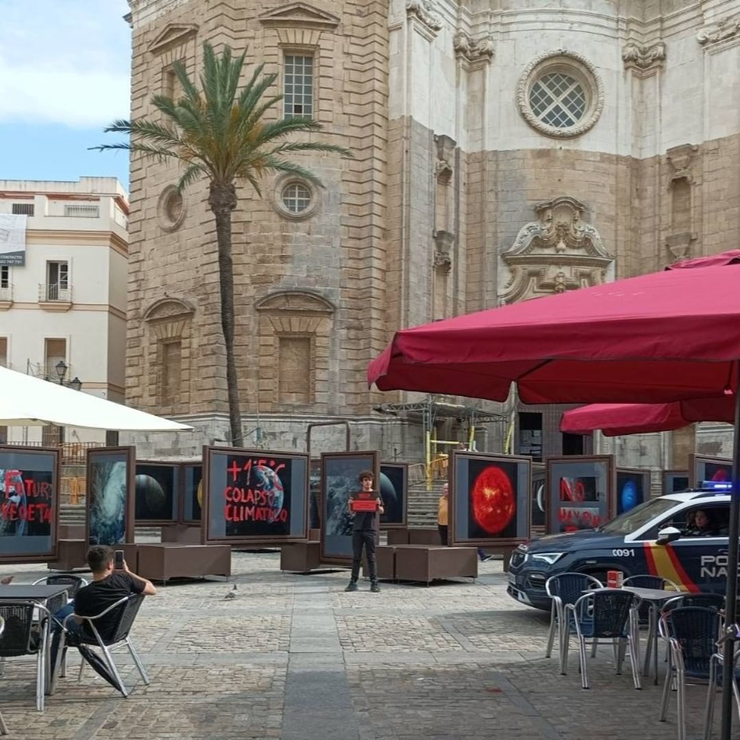 ¡Actuamos contra la exposición del Caixaforum en Cádiz!